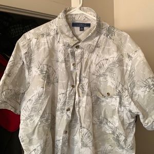 Short sleeve beach style shirt size xl 100% cotton